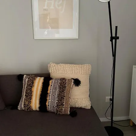 Tiburtina Flam 아파트 로마